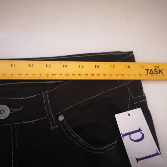 NWT Calvin Klein Ladies Plus Size 16W x 32 Black Bootcut Jeans - Picture 13 of 15